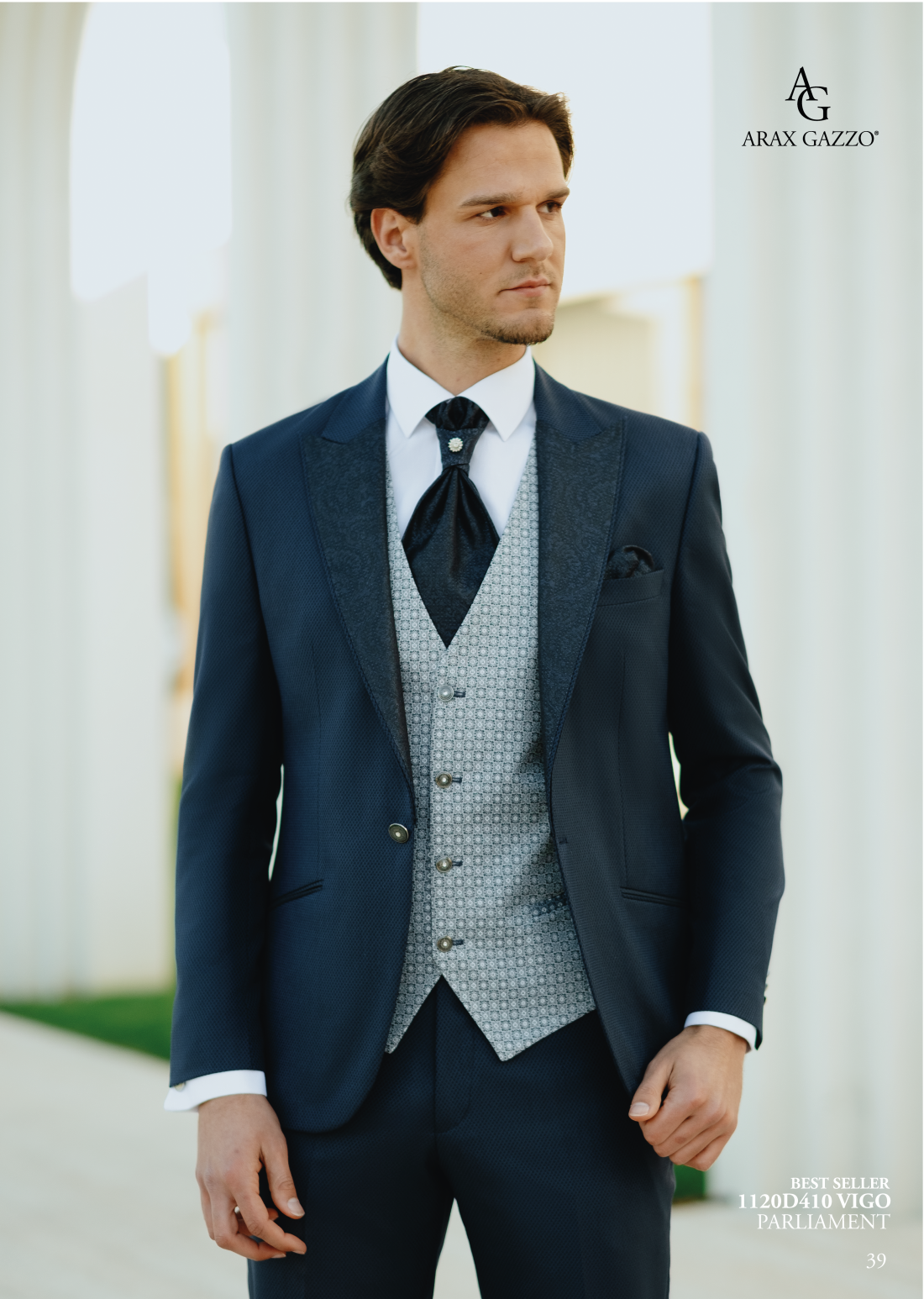 Traje azul marino novio o padrino