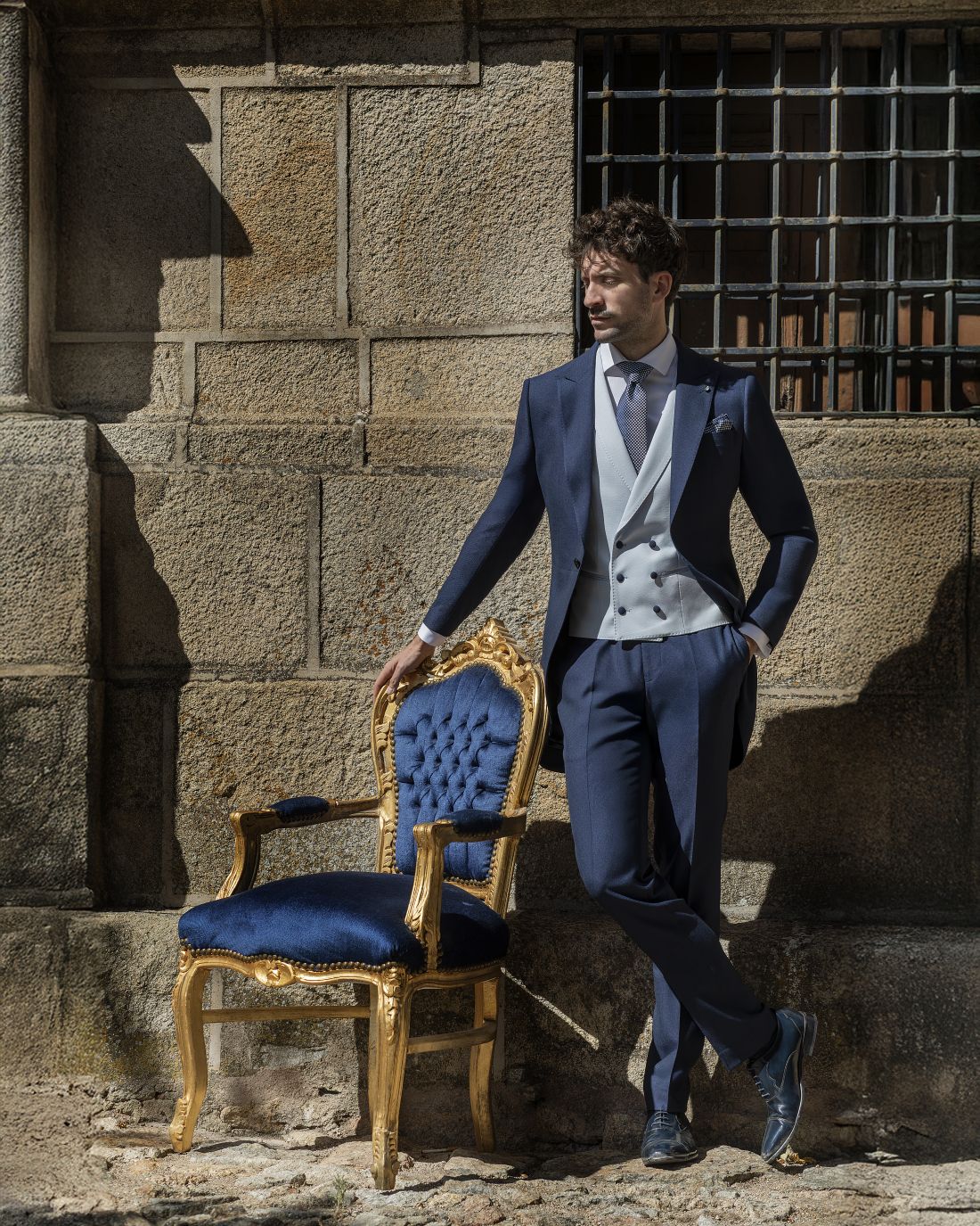 Traje azul noche novio o padrino