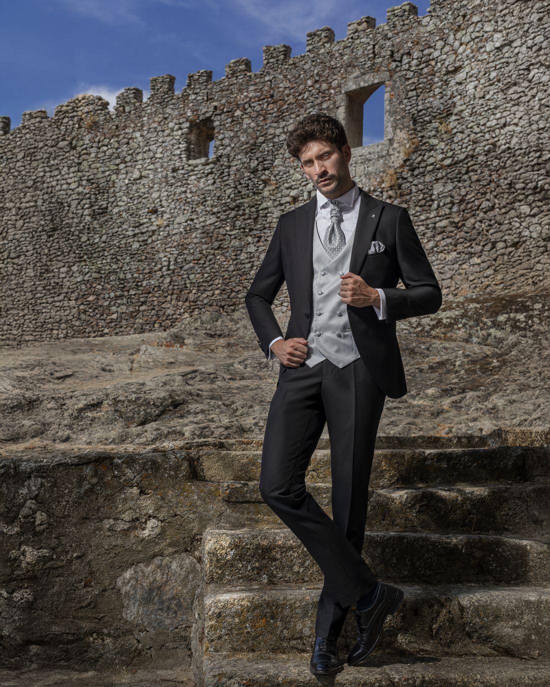 Trajes padrino de boda 2026