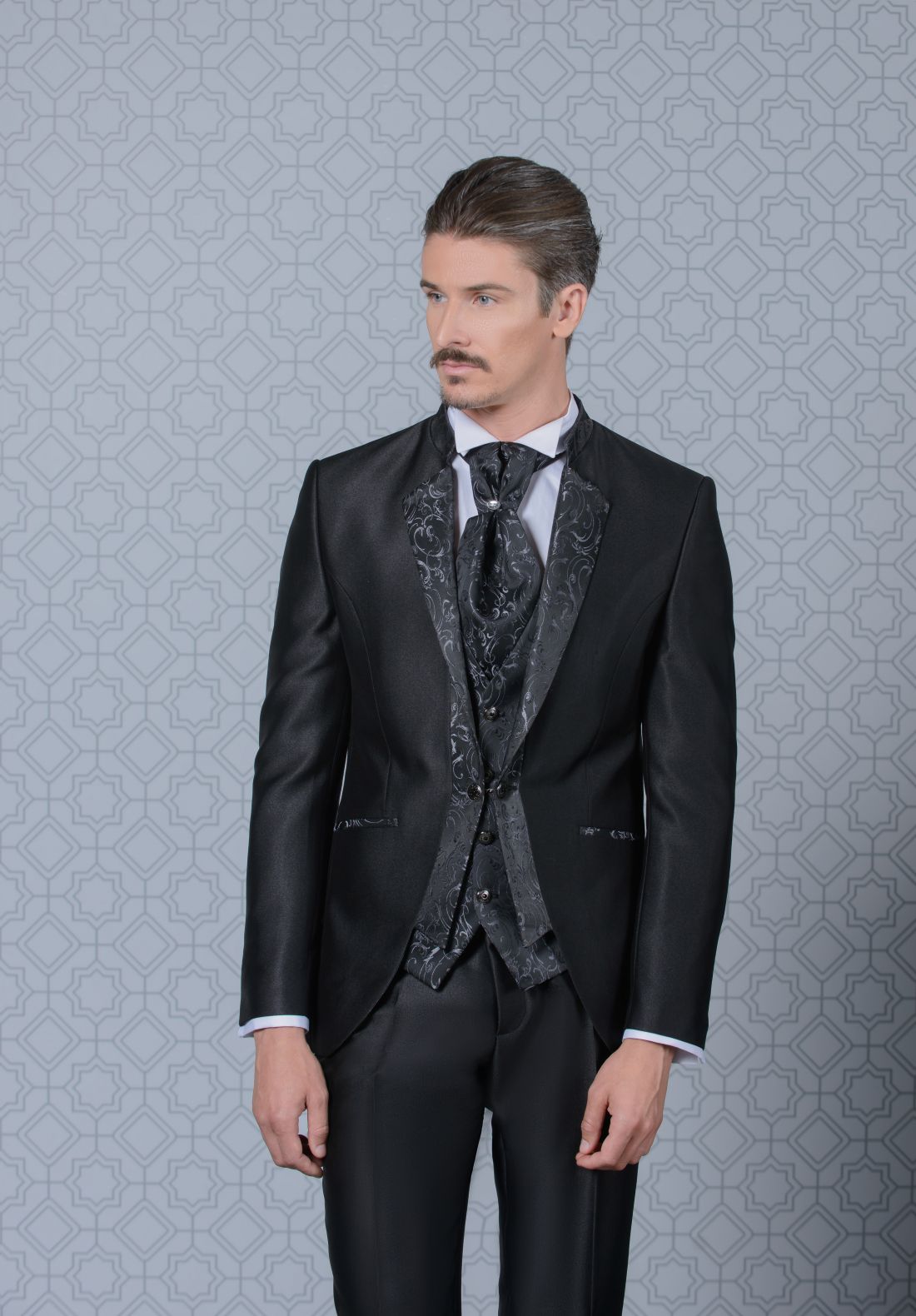 Trajes de novio barrocos 2021