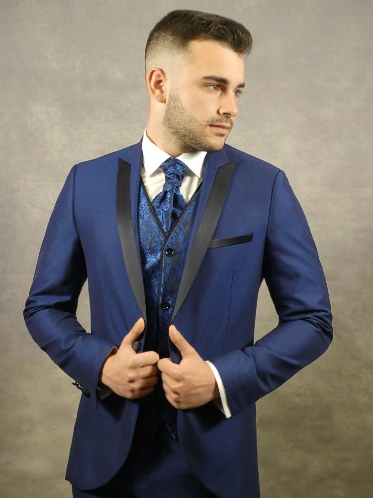 Trajes de novio en Alicante completo por 595 €