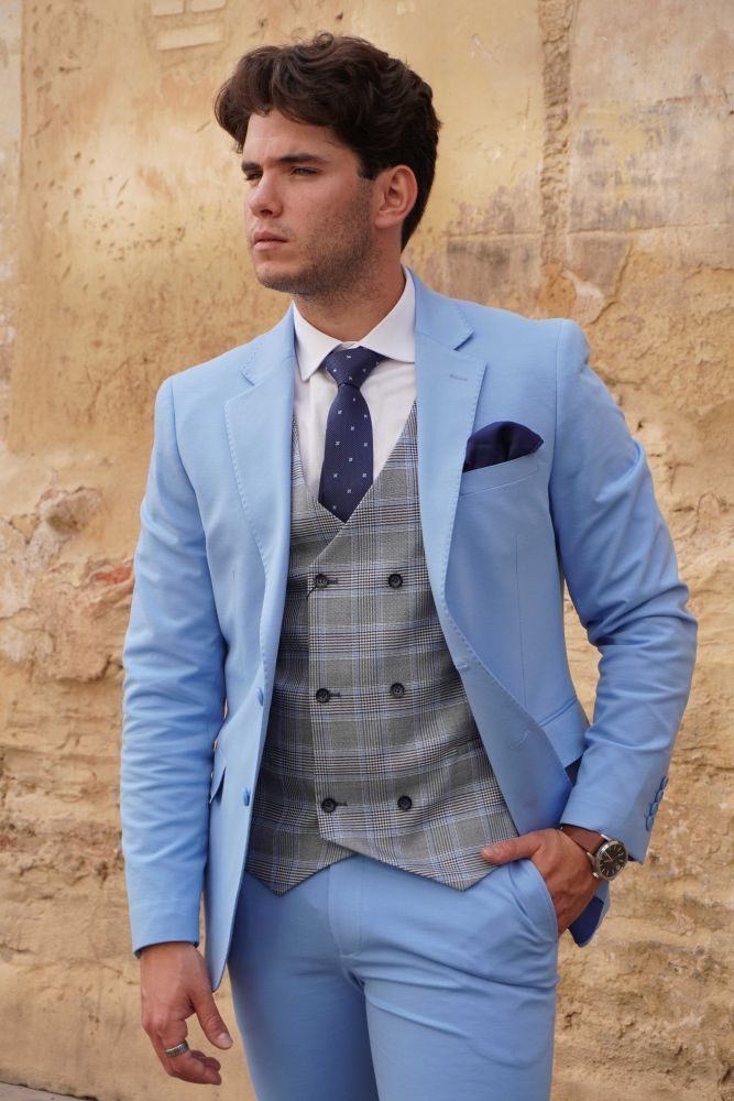 Traje celeste tres piezas con chaleco