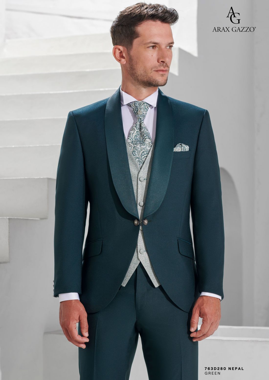 Arax Gazzo novio/padrino 2025