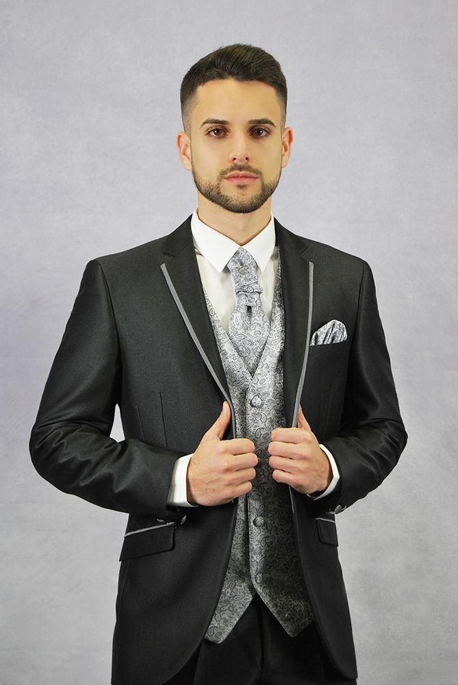 Traje completo desde 595 €