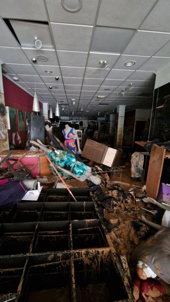 Interior tienda Catarroja