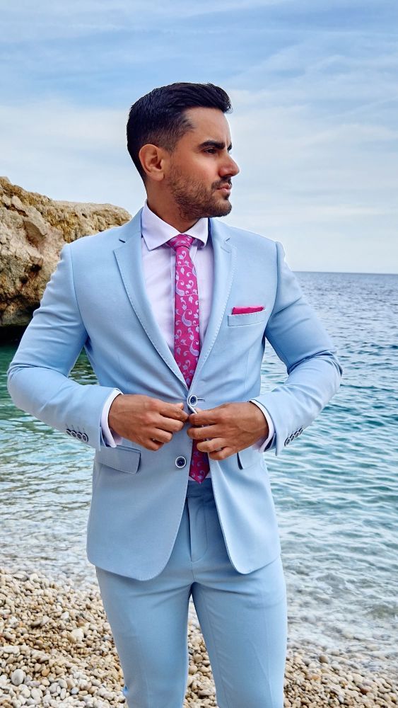 Traje slim fit azul celeste