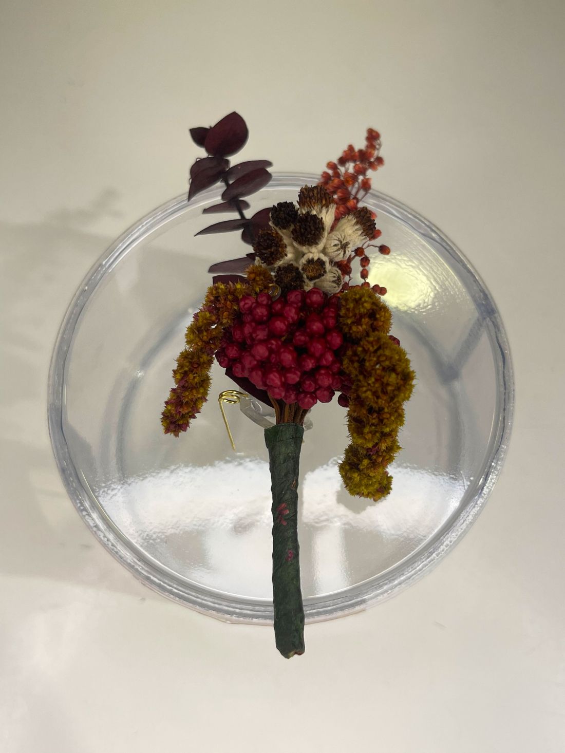 Prendido de flor preservada