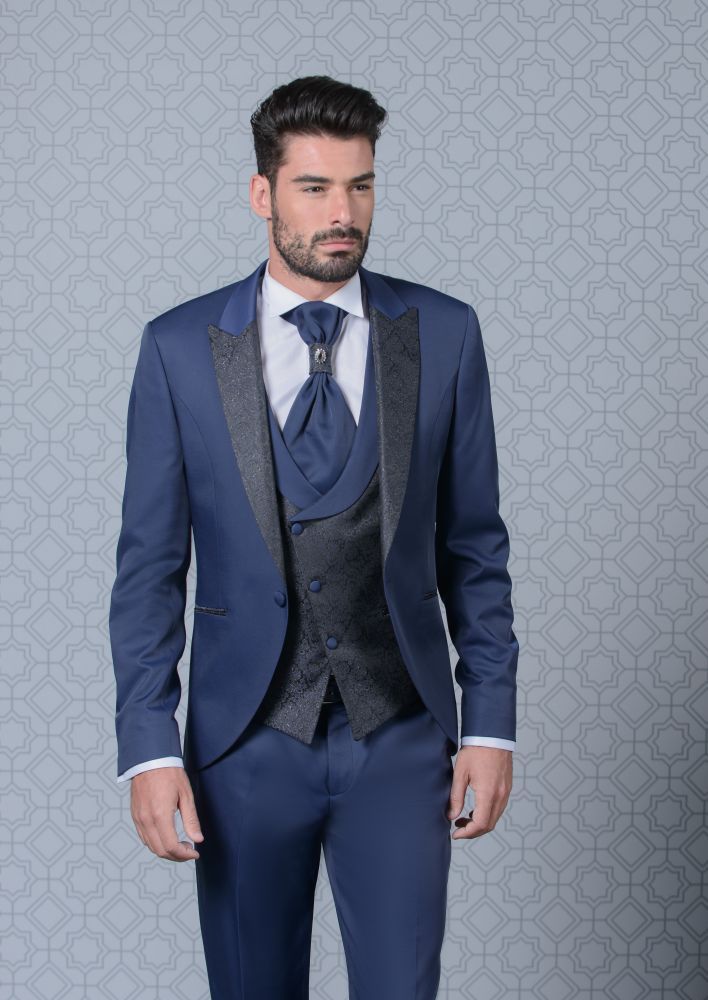 Traje de padrino en Castellón Arax Gazzo