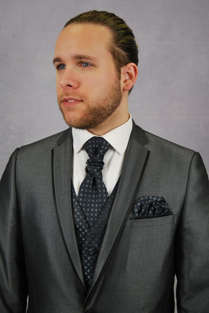 Traje padrino completo 595 € en Castellon