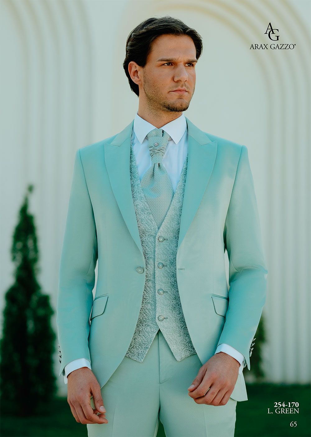 Traje de padrino en Castellón