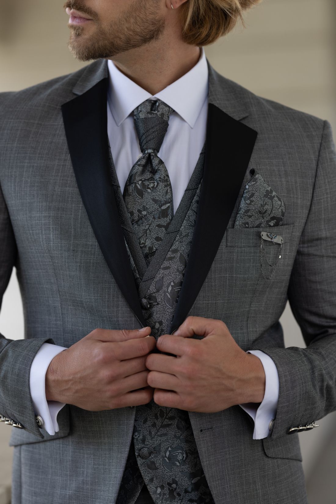 Trajes padrino de boda 2024
