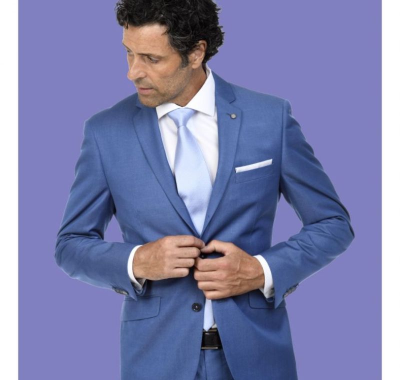 Trajes de boda para invitados