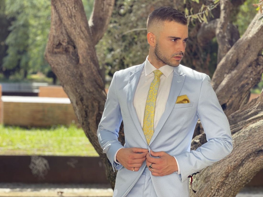 Traje celeste hombre