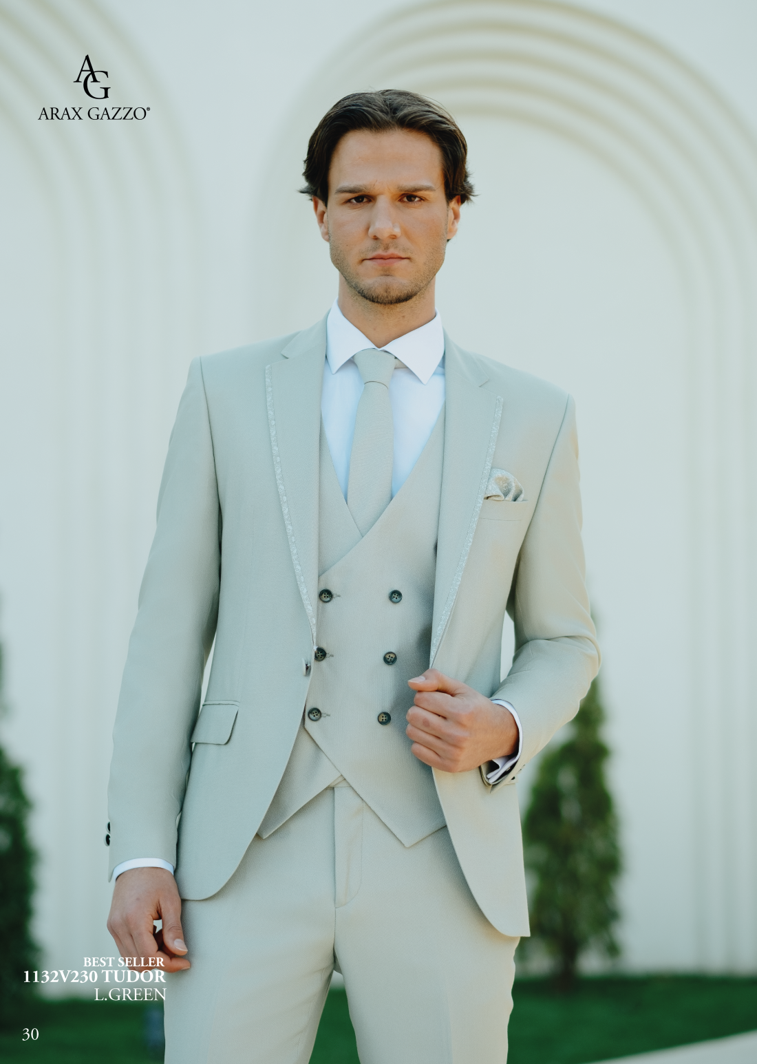Traje completo con chaleco en valencia