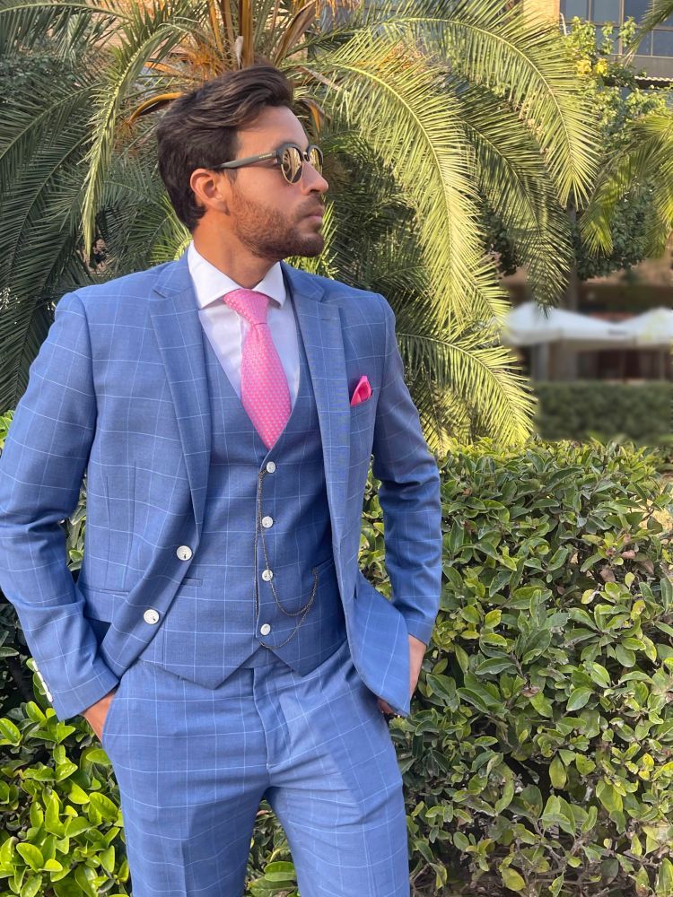 Traje cuadros tres piezas con chaleco