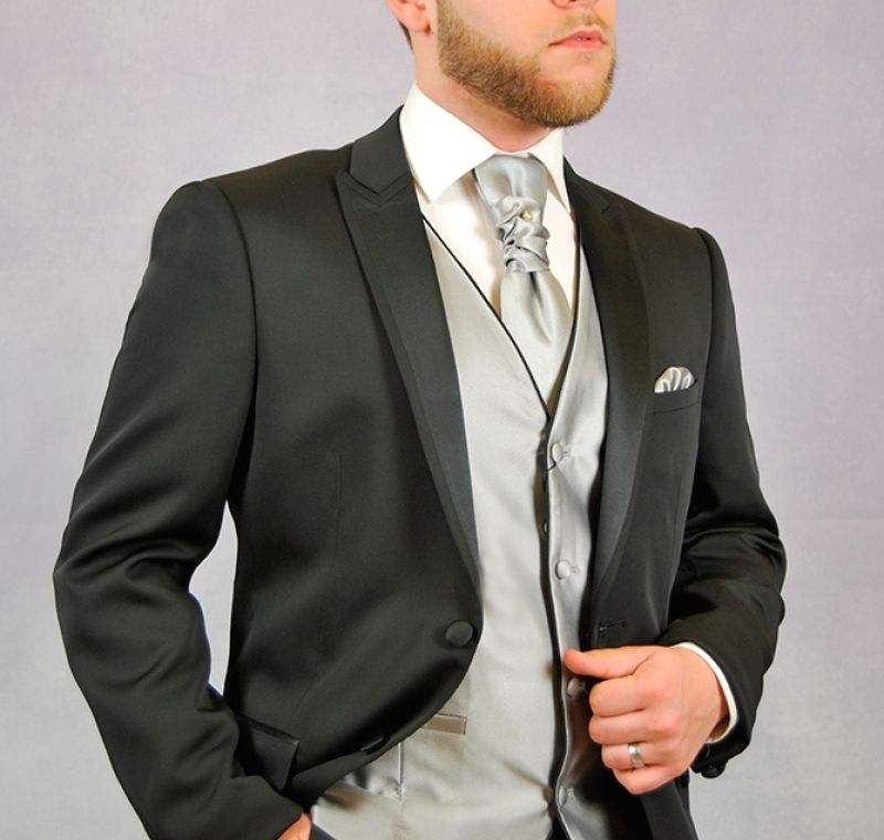 Traje de padrino en Alicante