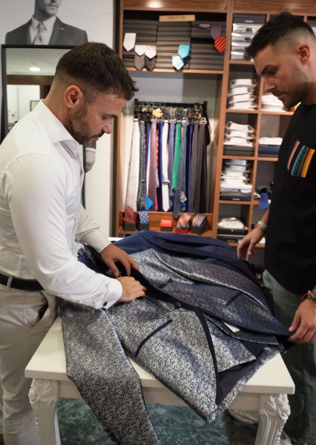 Elección de traje de novio o padrino