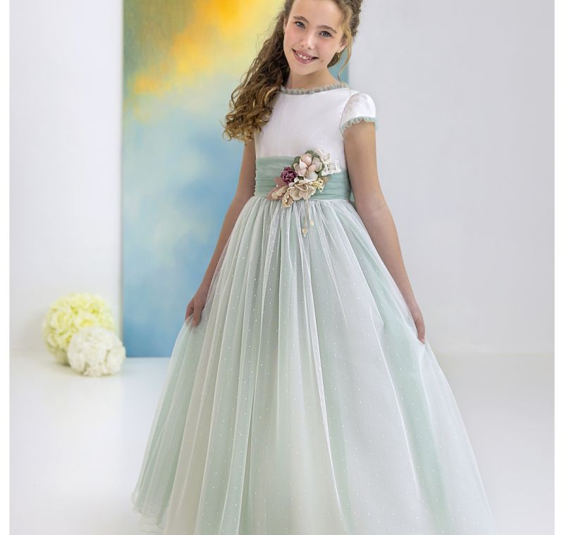 Carmy comunión 2026