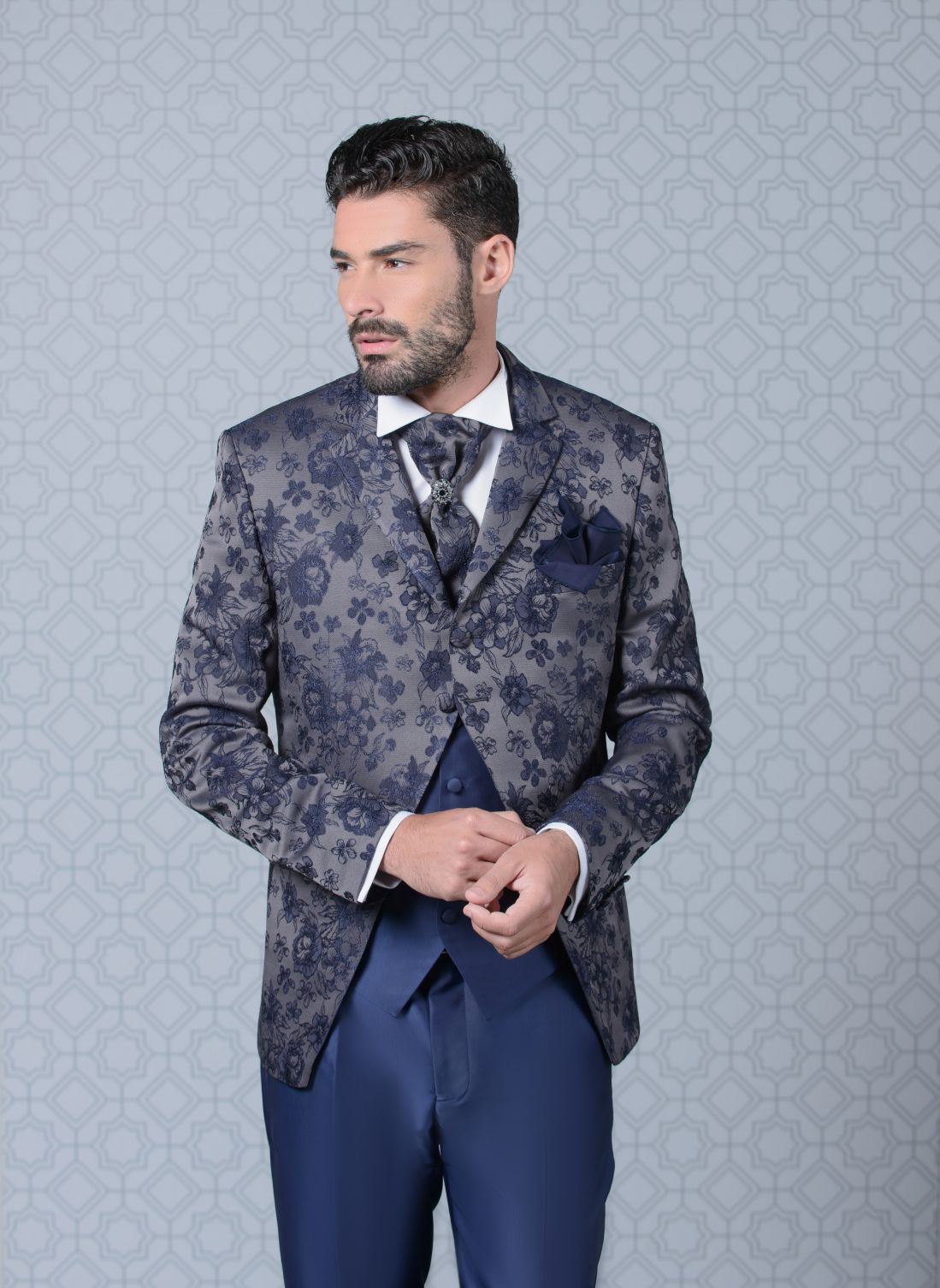 Trajes de novio estilo barroco