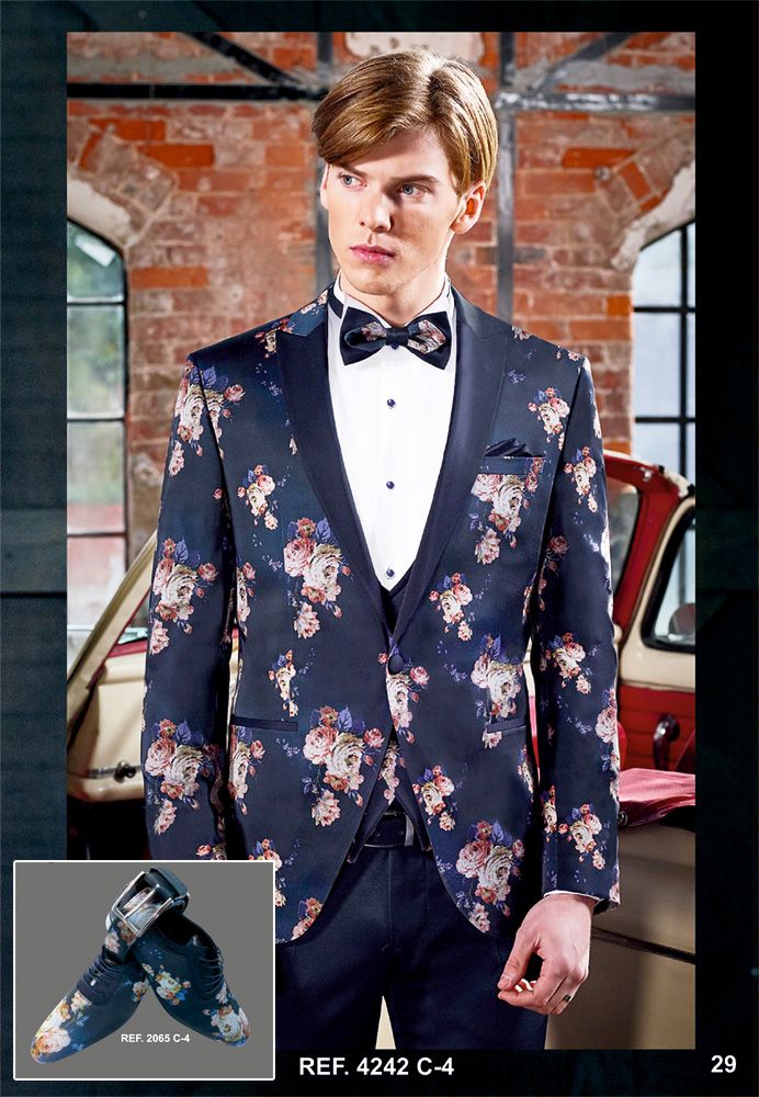 Trajes de novio originales en Valencia Garrido Ceremonia